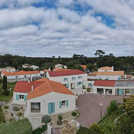 Propriete Ile Oleron La Lumineuse Piscine & Acces Prive A La Plage Дом отдыха