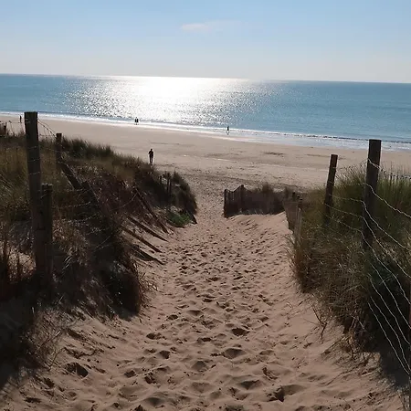 Propriete Ile Oleron La Lumineuse Piscine & Acces Prive A La Plage Дом отдыха